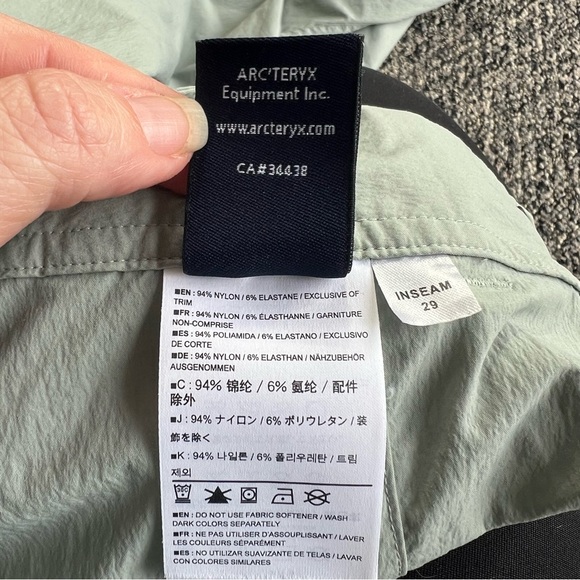 Arc'teryx Nia Hiking Wind Resistant Softshell Cargo Pants Trousets - Picture 5 of 7